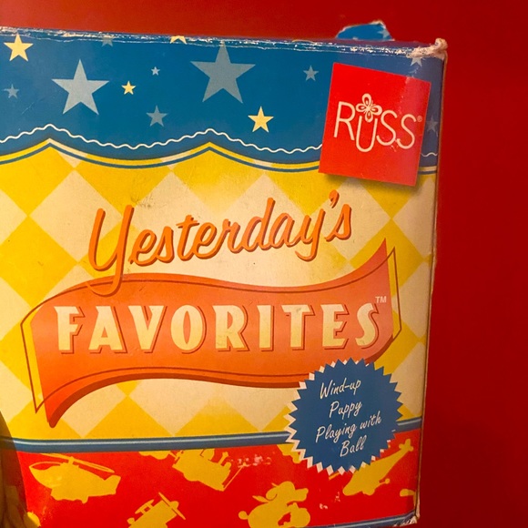 Crank turn dog toy, hops. - Picture 2 of 2